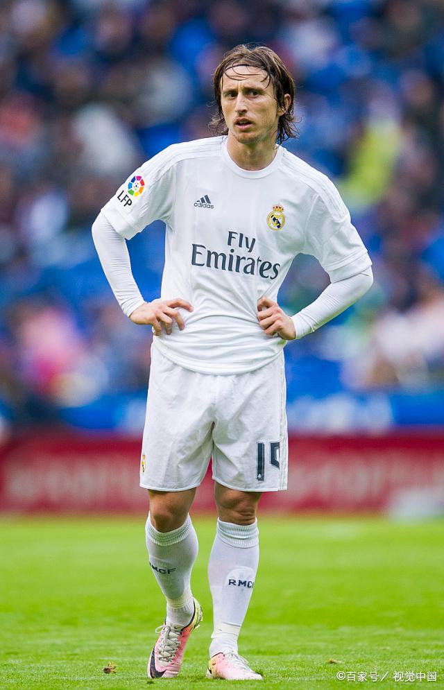 2.53米，麦克托米奈创下倒钩射门脚尖高度新的世界纪录